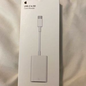 Apple USB-C to SD Card Reader